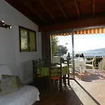 2 Pieces Avec Terrasse Vue Mer, Parking Au Lavandou - Fr-1-251-898 Apartment