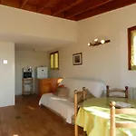 Apartment 2 Pieces Avec Terrasse Vue Mer, Parking Au Lavandou - Fr-1-251-898