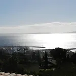 2 Pieces Avec Terrasse Vue Mer, Parking Au Lavandou - Fr-1-251-898 * Le Lavandou