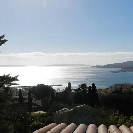 2 Pieces Avec Terrasse Vue Mer, Parking Au Lavandou - Fr-1-251-898 Apartment *