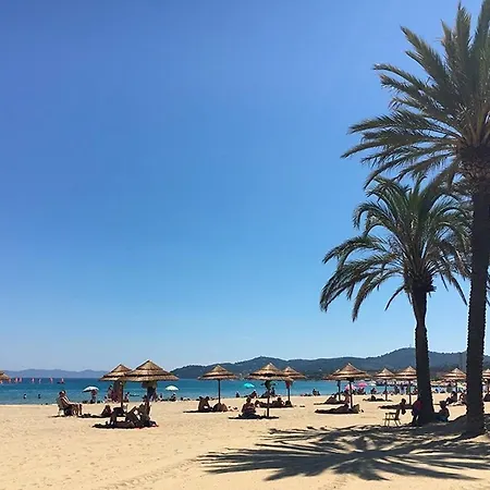 Apartment 2 Pieces Avec Terrasse Vue Mer, Parking Au Lavandou - Fr-1-251-898