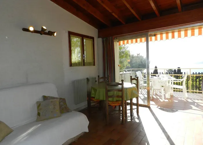 2 Pièces Avec Terrasse Vue Mer, Parking Au Lavandou - Fr-1-251-898 Appartement Le Lavandou