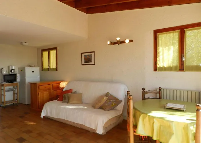 Appartement 2 Pièces Avec Terrasse Vue Mer, Parking Au Lavandou - Fr-1-251-898