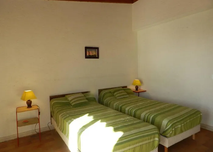 2 Pieces Avec Terrasse Vue Mer, Parking Au Lavandou - Fr-1-251-898 Apartment Le Lavandou